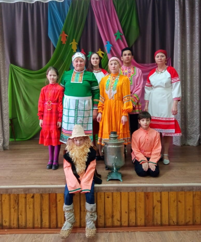 "Хоровод дружбы".